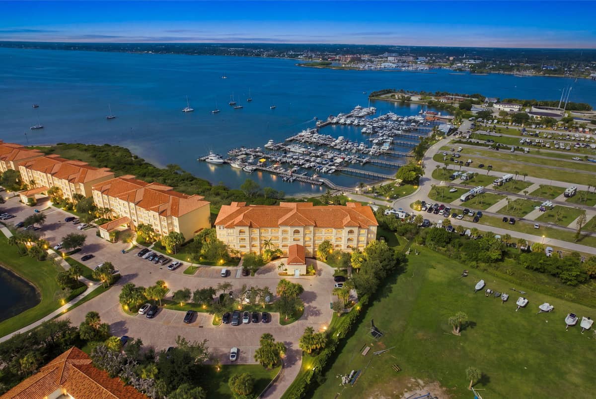 34 HARBOUR ISLE Drive #PH05, Fort Pierce