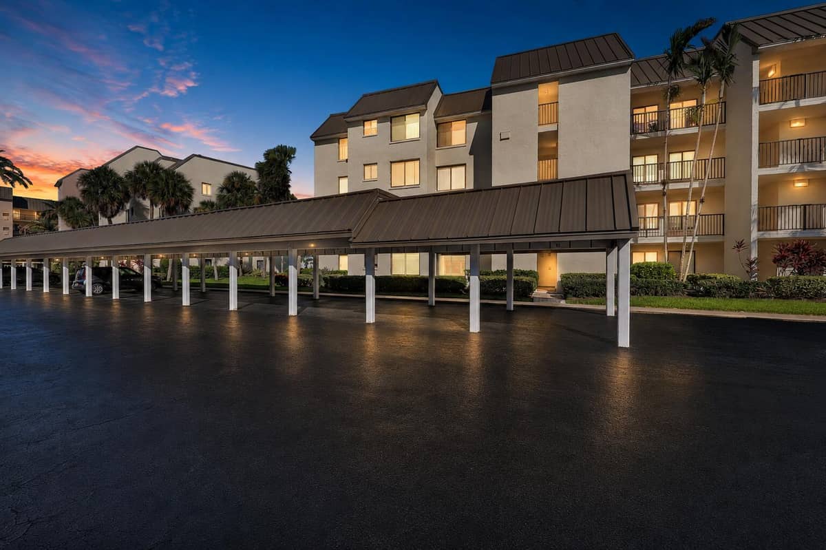 2400 Ocean Drive #2215, Fort Pierce