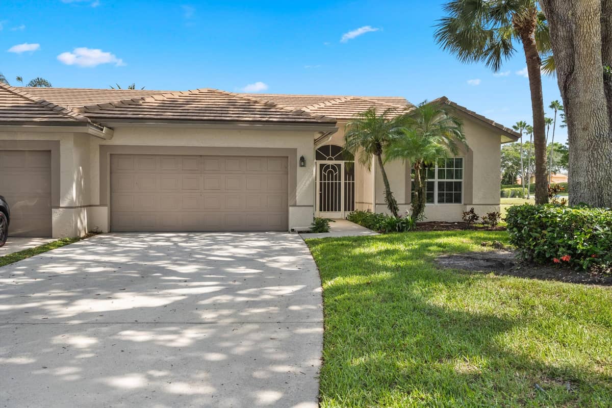 7372 ROCKBRIDGE Circle #7372, Lake Worth