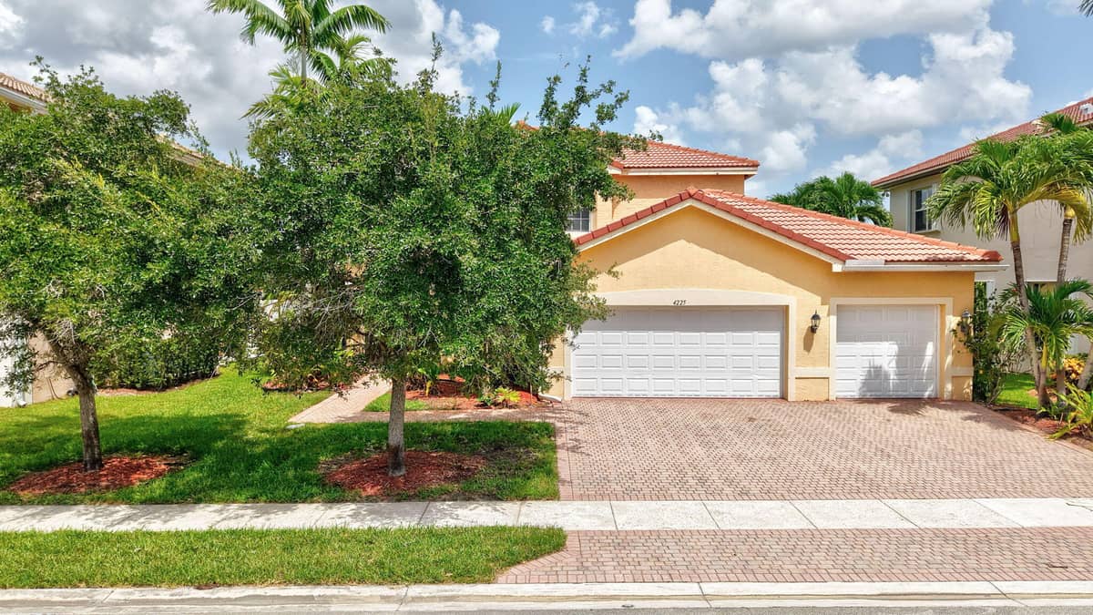 4225 179TH Way, Miramar